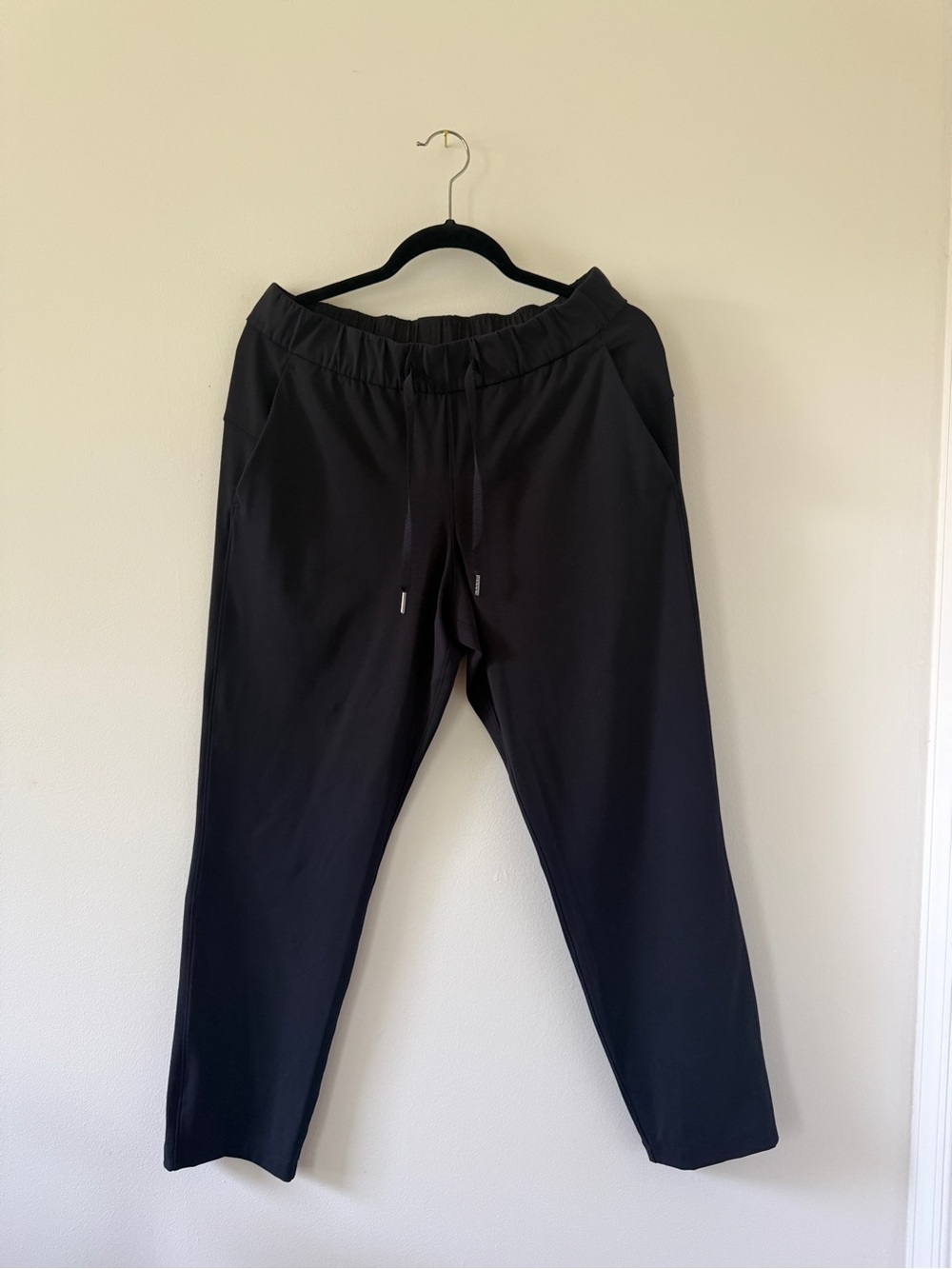 Lululemon On The Fly Pant Black Womens Size 8 Activewear Trousers